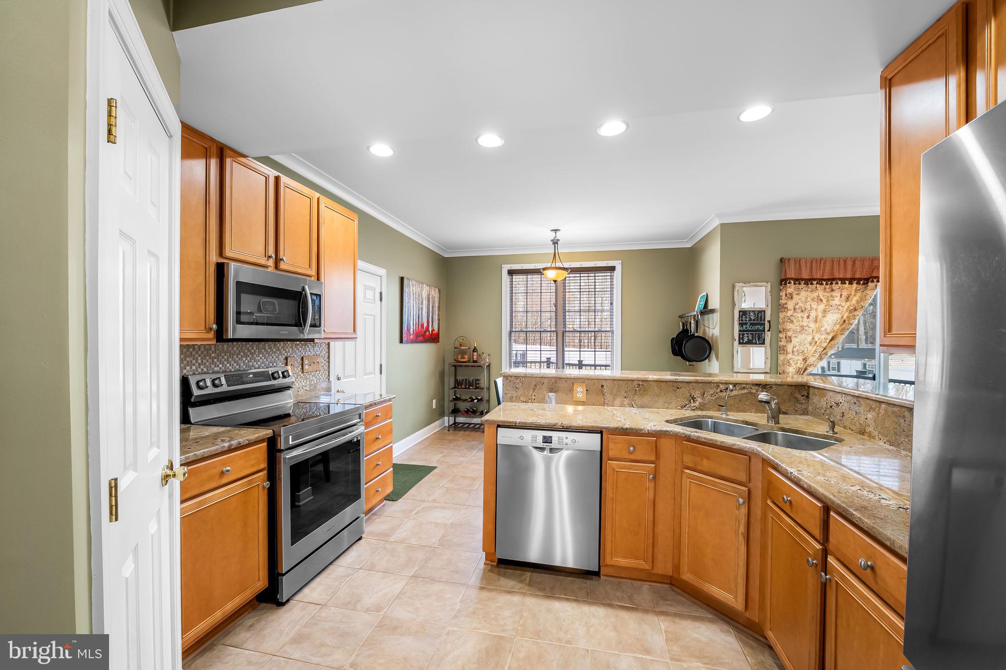 1671 Bay Head Road Annapolis, MD 21409 - Photo 13 of 56 2021 - Kitchen Upgrade w/Granite countertops