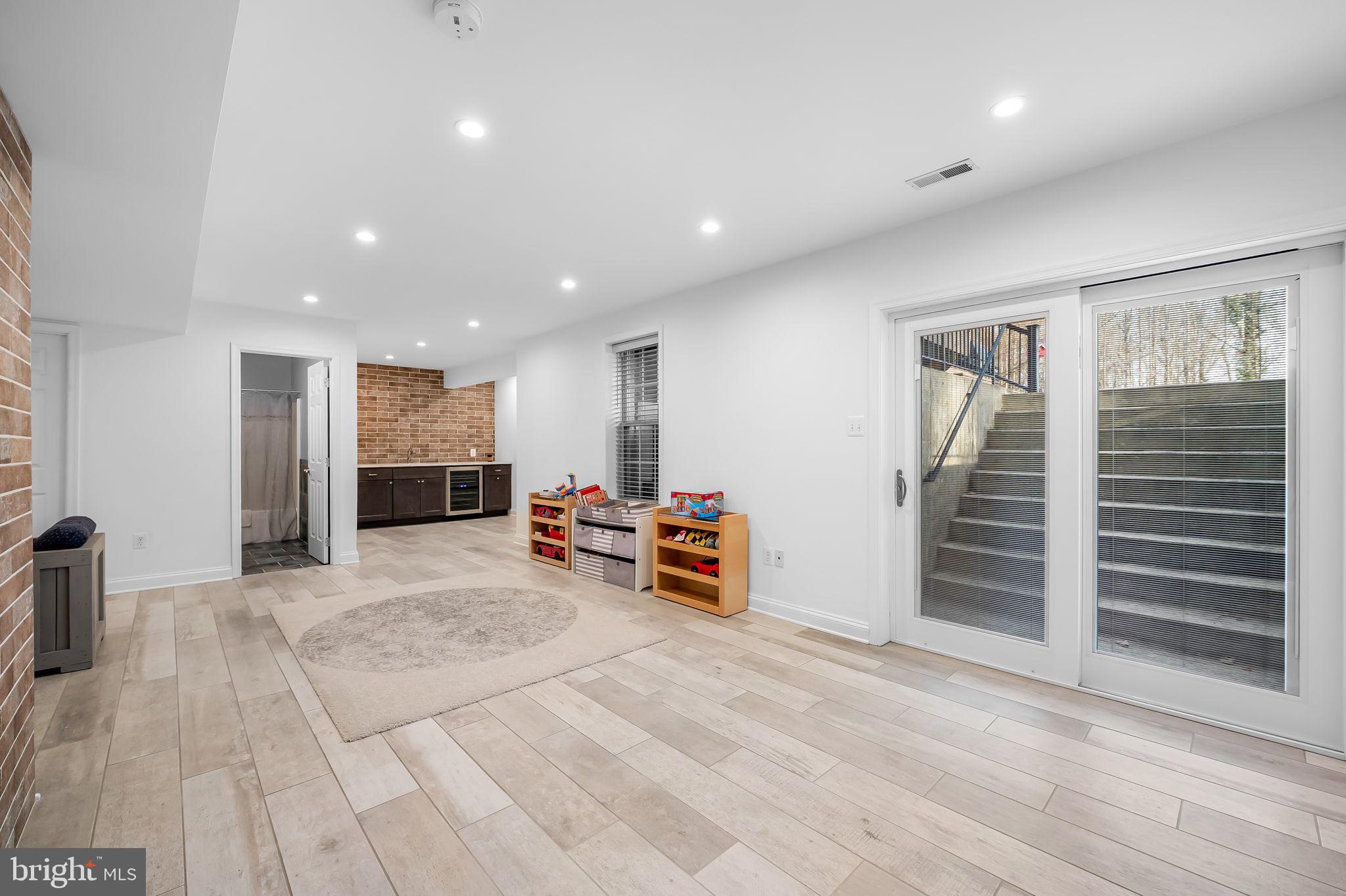 1671 Bay Head Road Annapolis, MD 21409 - Photo 42 of 56 Porcelain heated tile flooring