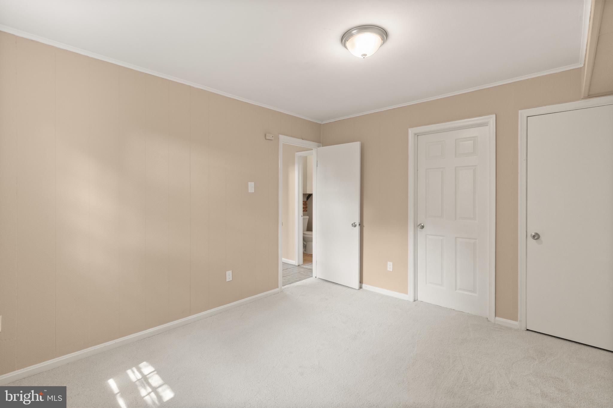 13143 Putnam Circle Woodbridge, VA 22191 - Photo 25 of 38 a view of an empty room