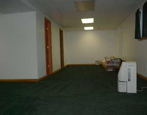 338 Eyth Road Butler, PA 16001 - Photo 3 of 7