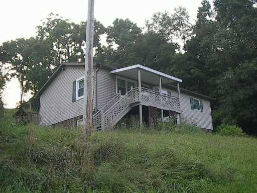 338 Eyth Road Butler, PA 16001 - Photo 4 of 7