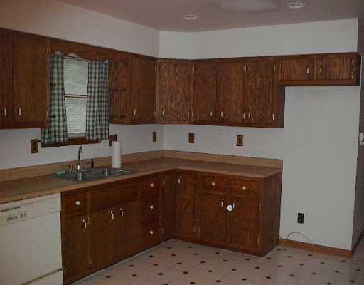 338 Eyth Road Butler, PA 16001 - Photo 5 of 7