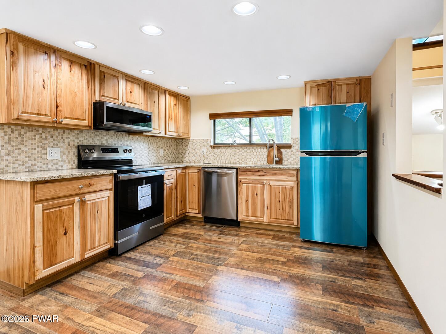 159 Stream Court Bushkill, PA 18324 - Photo 4 of 27