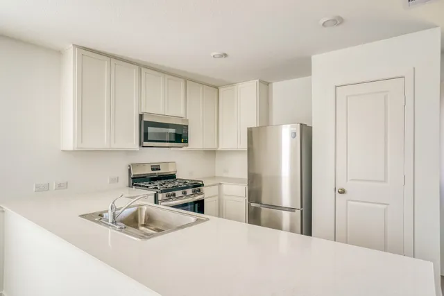 $1,845 | 732 Magnolia Creek Drive, Magnolia, TX 77354