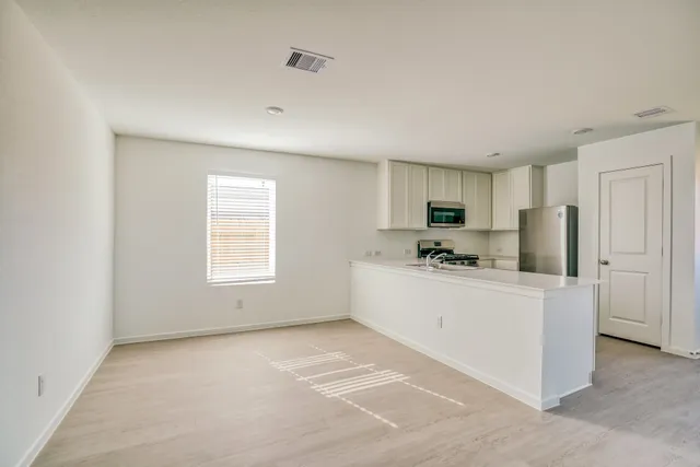 $1,845 | 732 Magnolia Creek Drive, Magnolia, TX 77354