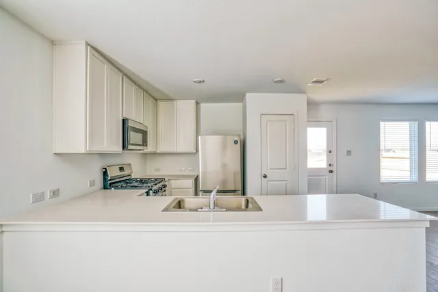 $1,845 | 732 Magnolia Creek Drive, Magnolia, TX 77354