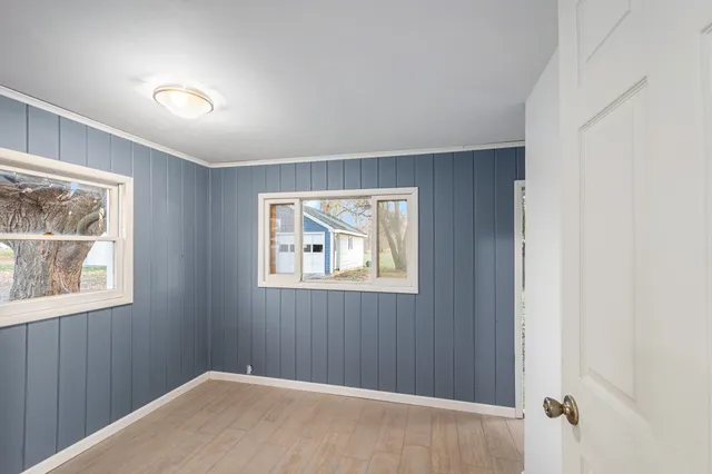 $189,900 | 2249 East Montgomery Road, Hillsdale, MI 49242