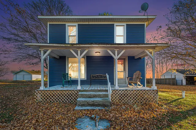 $189,900 | 2249 East Montgomery Road, Hillsdale, MI 49242
