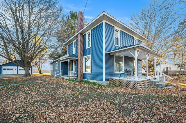 $189,900 | 2249 East Montgomery Road, Hillsdale, MI 49242