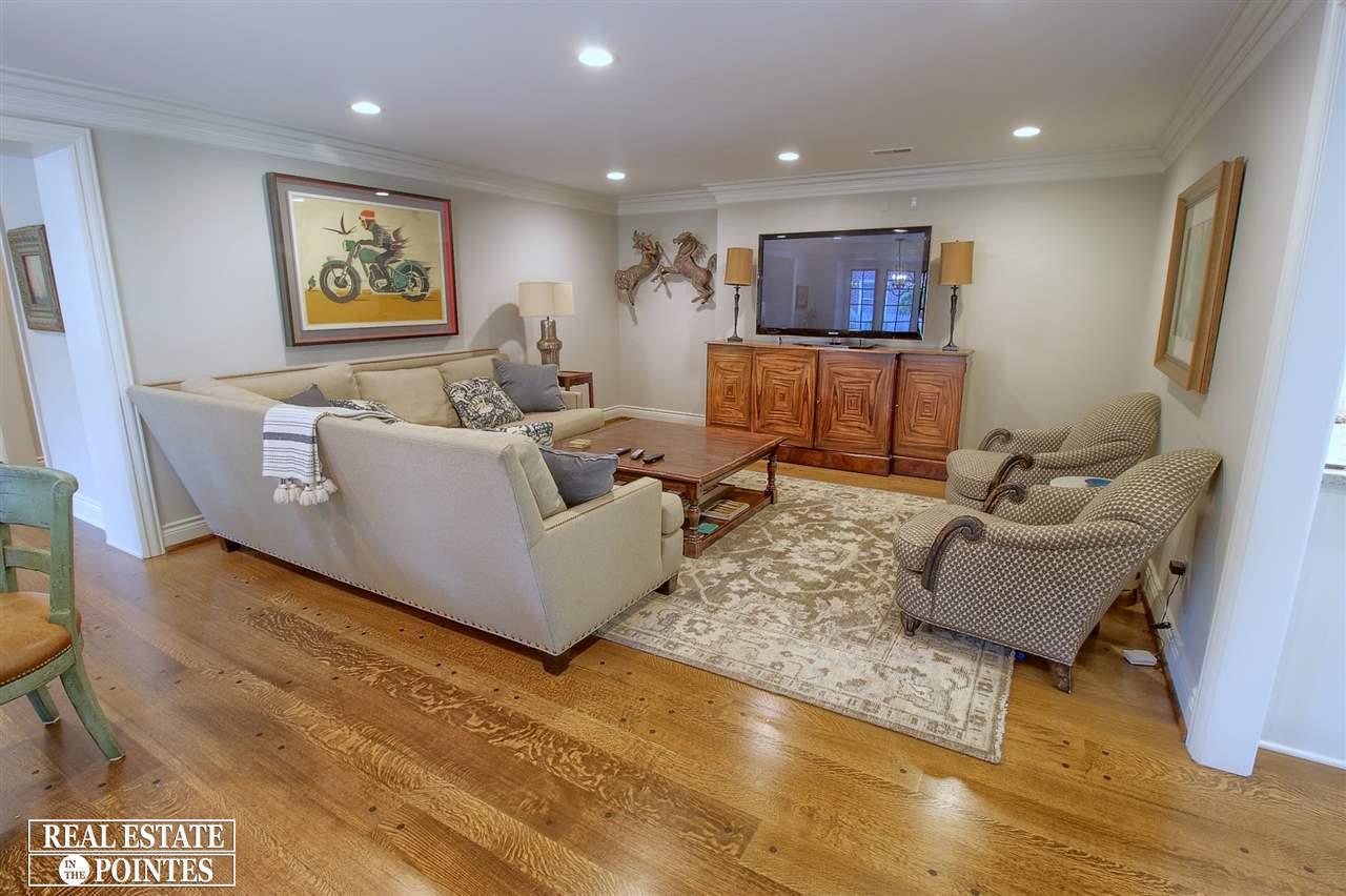 154 Cloverly Road Grosse Pointe Farms, MI 48236 - Photo 15 of 52