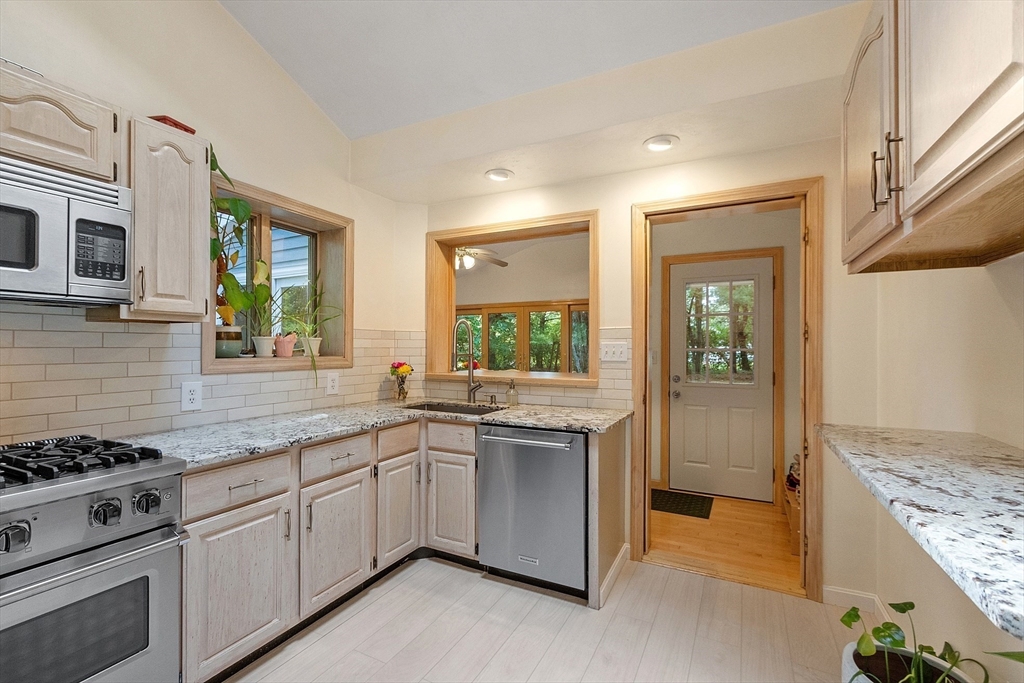 81 Landham Road Sudbury, MA 01776 - Photo 23 of 41 Gallery Image 23