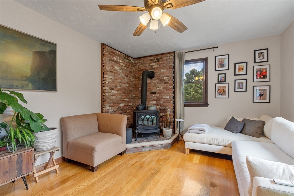81 Landham Road Sudbury, MA 01776 - Photo 7 of 41 Gallery Image 7