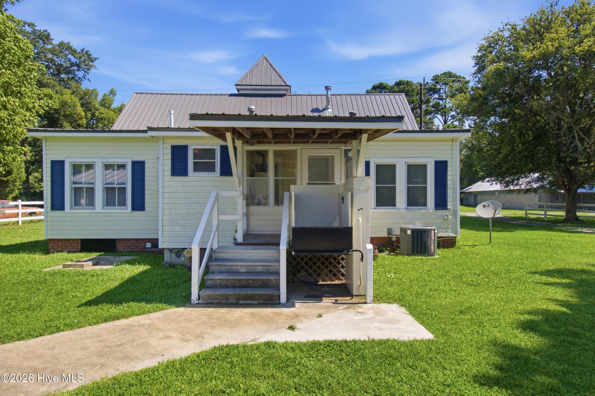 228 Main Street Edward, NC 27821 - Photo 40 of 44