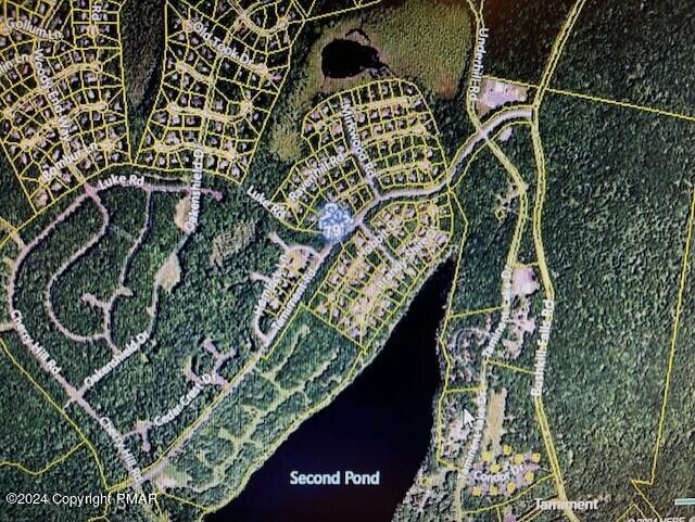 Bindale Road Bushkill, PA 18371 - Photo 2 of 3 a close up of a plant in a bathroom