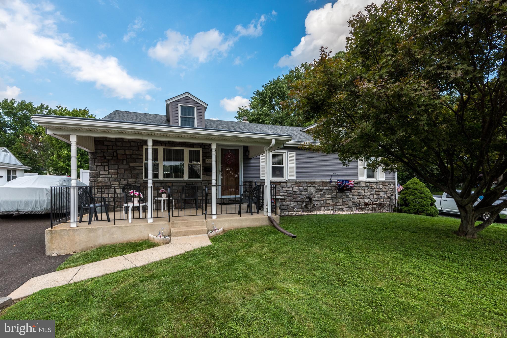 531 West County Line Road Warminster, PA 18974 - Photo 2 of 39