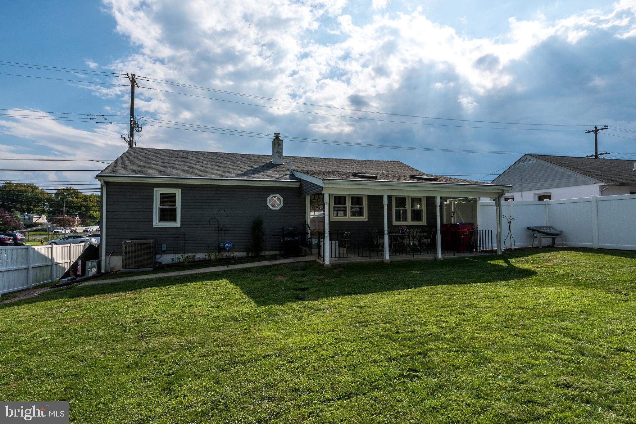 531 West County Line Road Warminster, PA 18974 - Photo 38 of 39