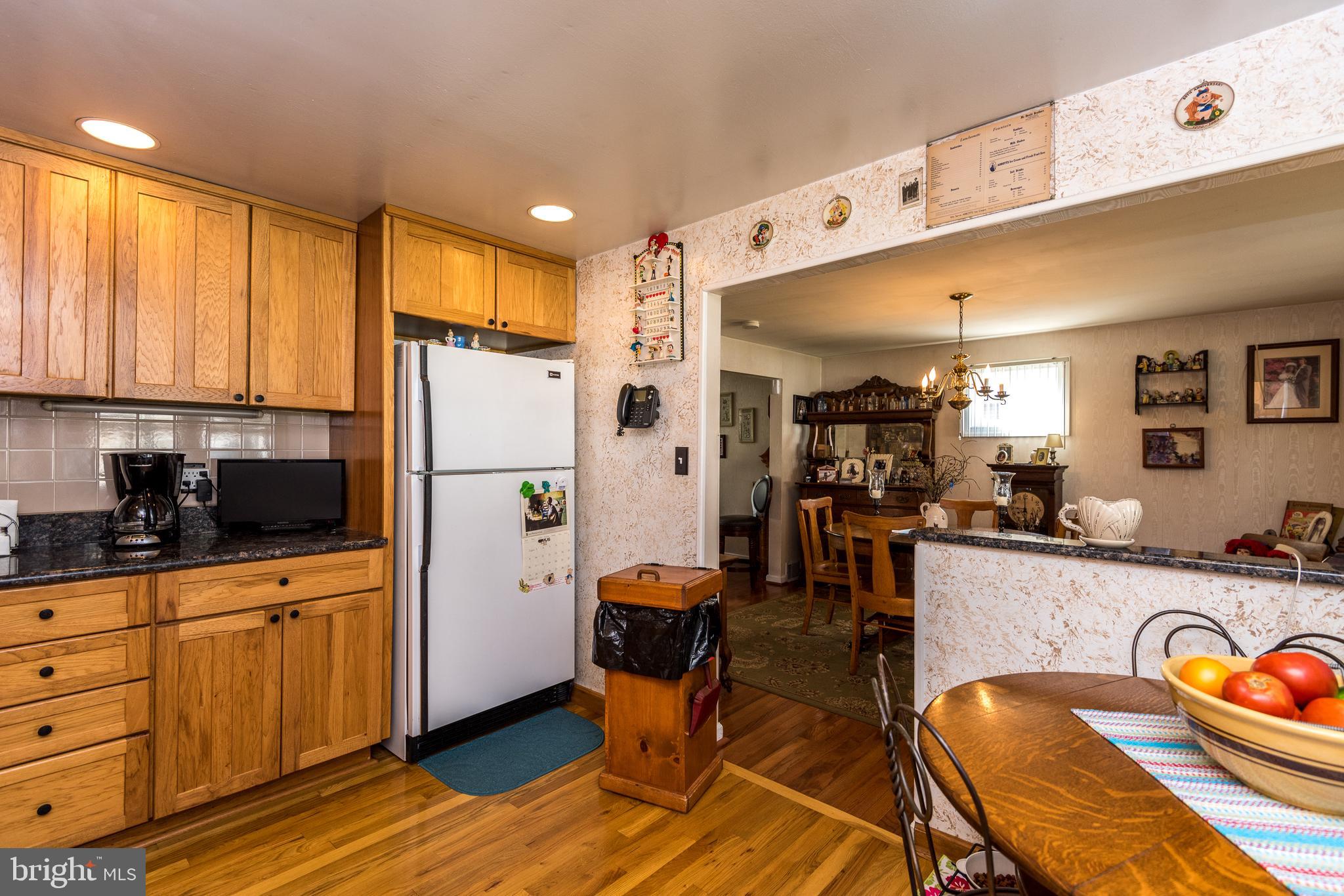 531 West County Line Road Warminster, PA 18974 - Photo 8 of 39