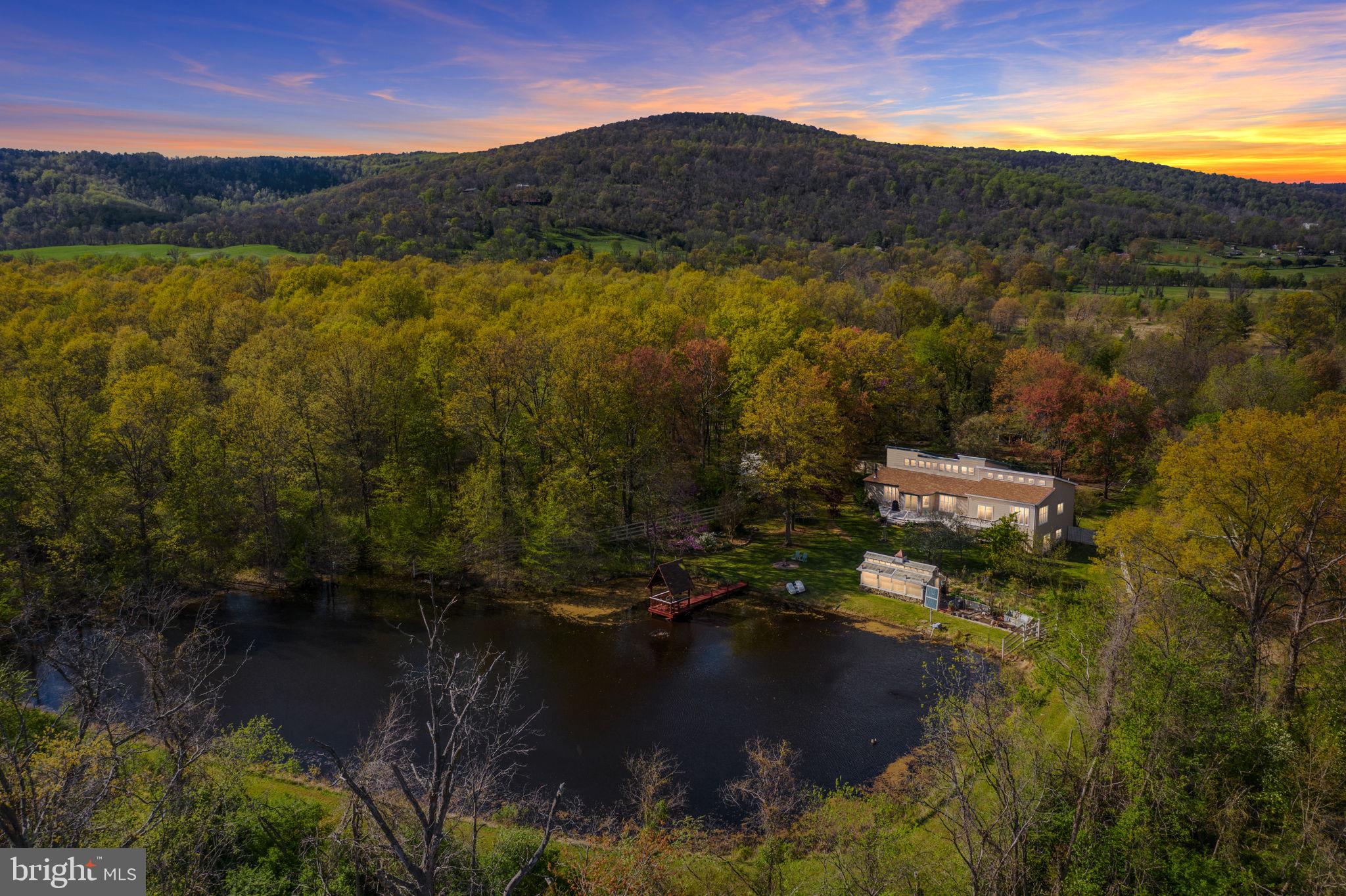 33611 Austin Grove Road Bluemont, VA 20135 - Photo 2 of 38 Privacy just minutes from town