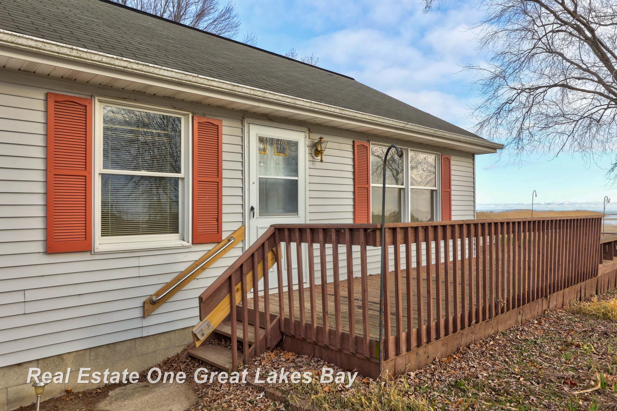 5167 Beachwood Road Standish, MI 48658 - Photo 21 of 55 South Side of home