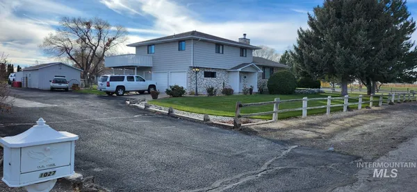 $734,000 | 1027 Clear Creek Drive, Buhl, ID 83316