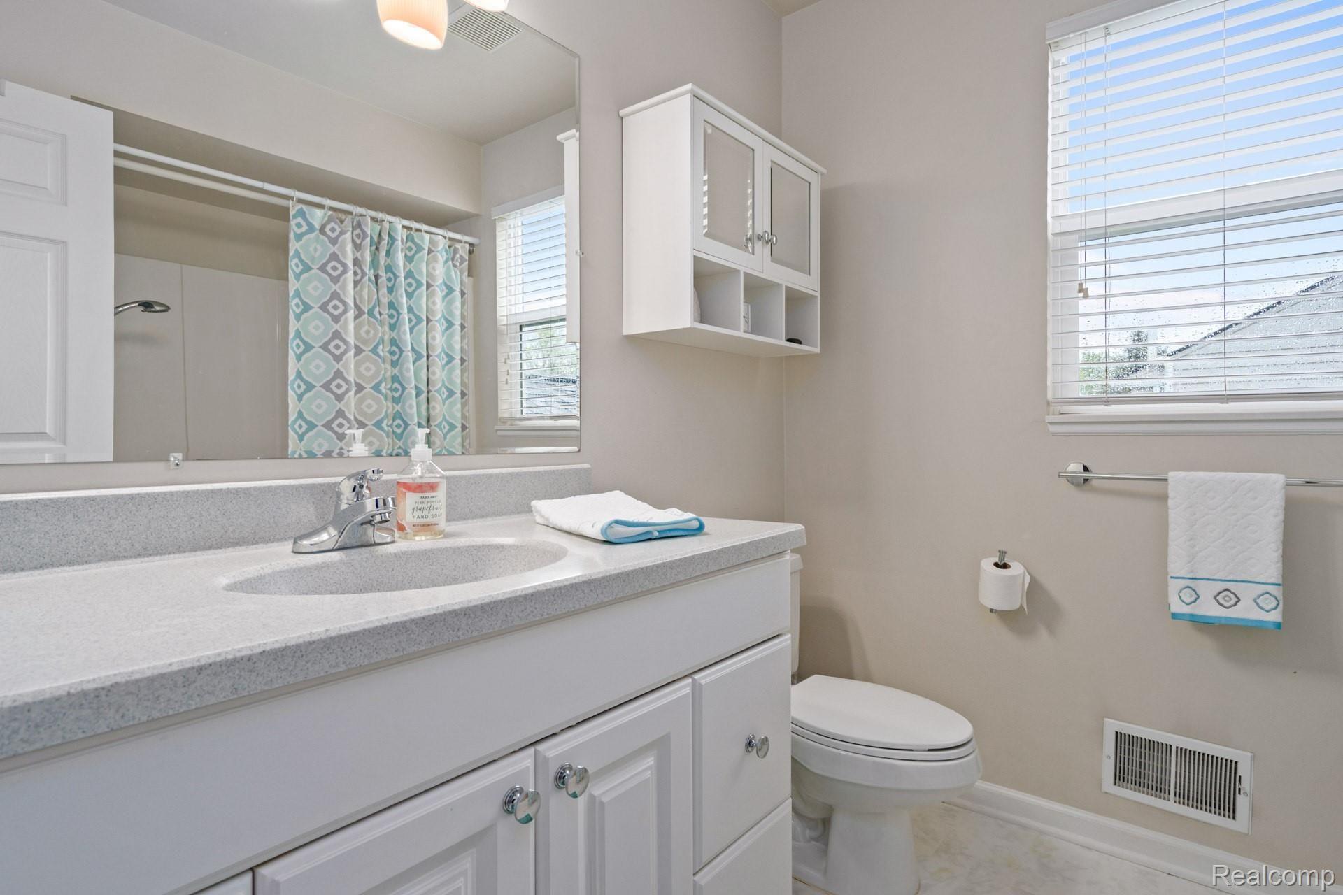 3090 York Road Rochester, MI 48309 - Photo 26 of 35 3090-York-Rd-26.jpg