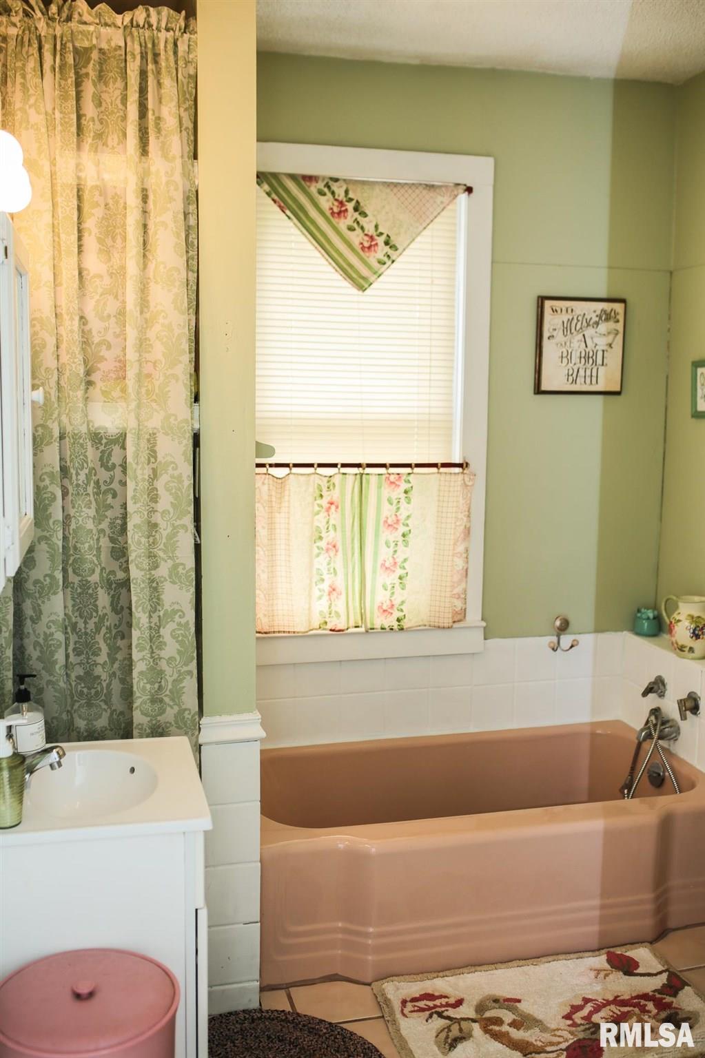 1305 Monument Avenue Springfield, IL 62702 - Photo 12 of 16 Gallery Image 12