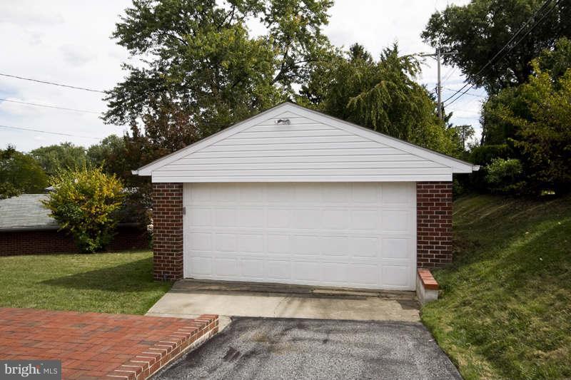 703 Squires Road Baltimore, MD 21286 - Photo 2 of 29 Exterior (General)