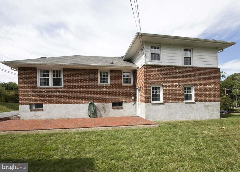703 Squires Road Baltimore, MD 21286 - Photo 3 of 29 Exterior (Rear)