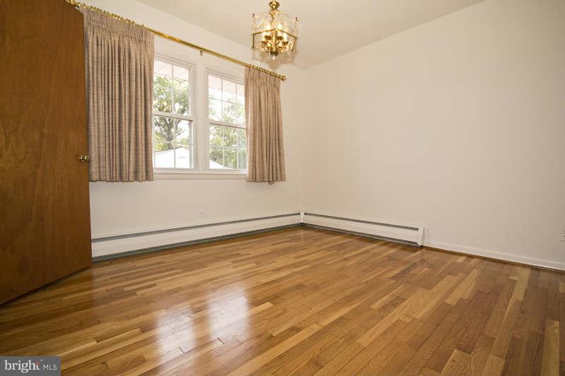 703 Squires Road Baltimore, MD 21286 - Photo 7 of 29 Dining Room