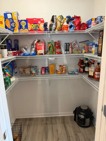 $460,000 | 9069 Heritage Drive, Romulus, MI 48174