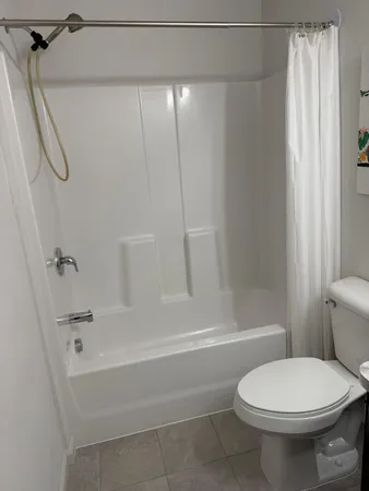 $460,000 | 9069 Heritage Drive, Romulus, MI 48174