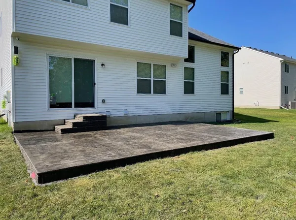 $460,000 | 9069 Heritage Drive, Romulus, MI 48174