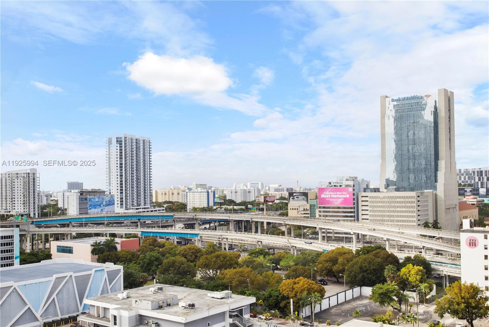 90 Southwest 3rd Street, Unit 1512 Miami, FL 33130 - Photo 7 of 19 a view of city and a lake