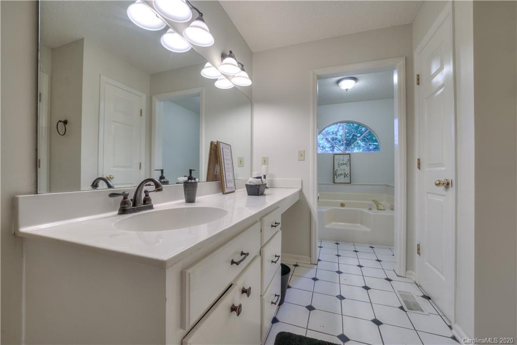 909 Coventry Road Kannapolis, NC 28081 - Photo 16 of 45 Gallery Image 16
