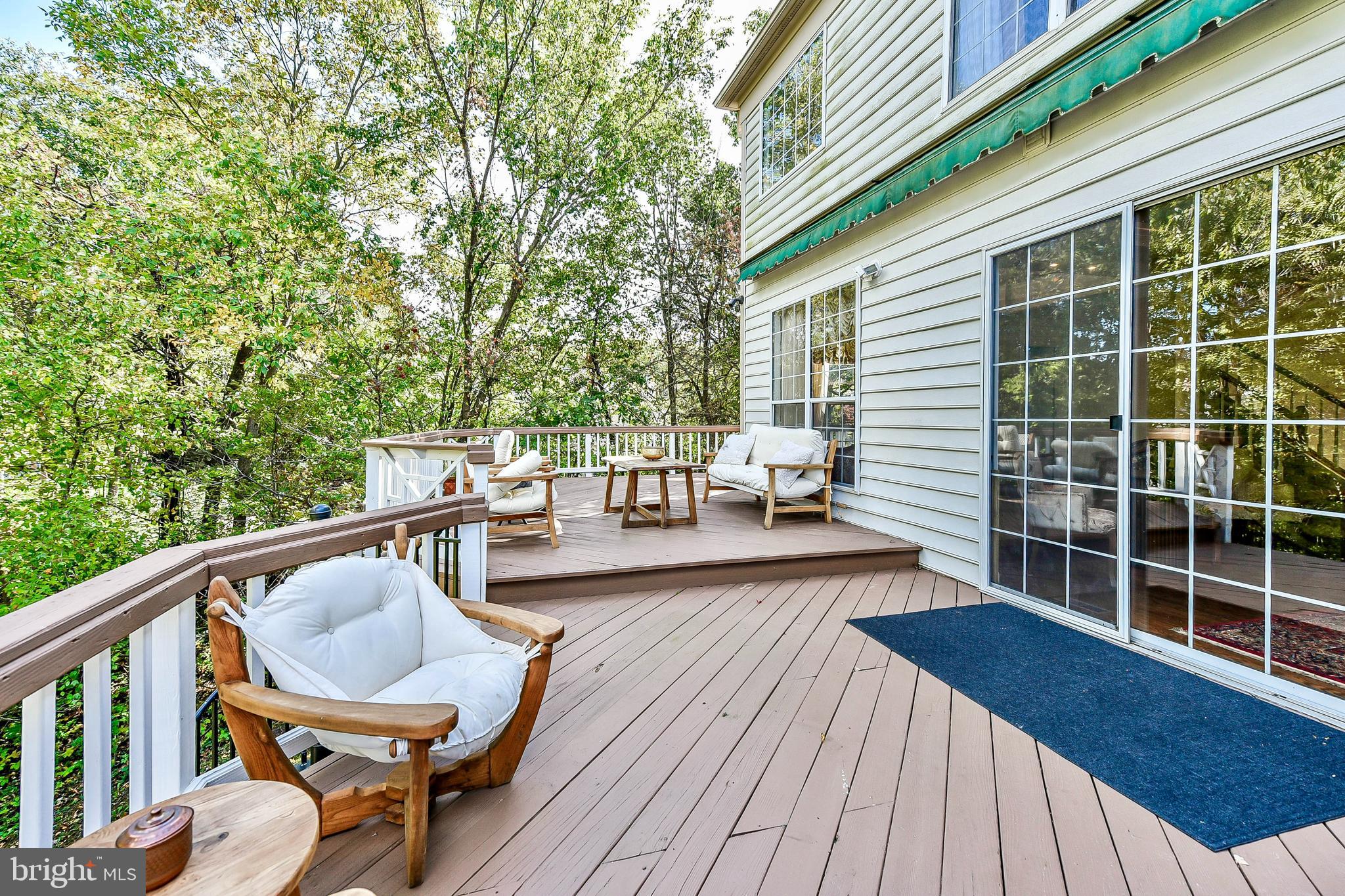 20870 Trinity Square Sterling, VA 20165 - Photo 13 of 36 2 LEVEL WRAP AROUND DECK