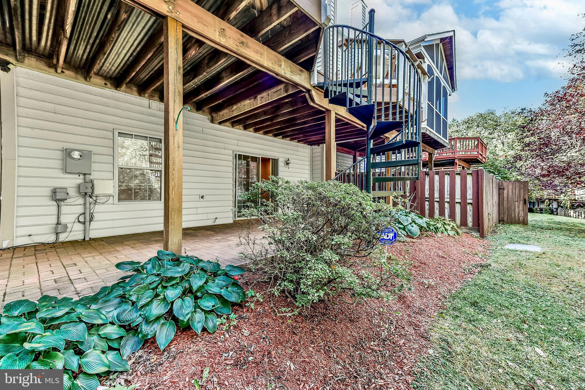 20870 Trinity Square Sterling, VA 20165 - Photo 34 of 36 BACKVIEW