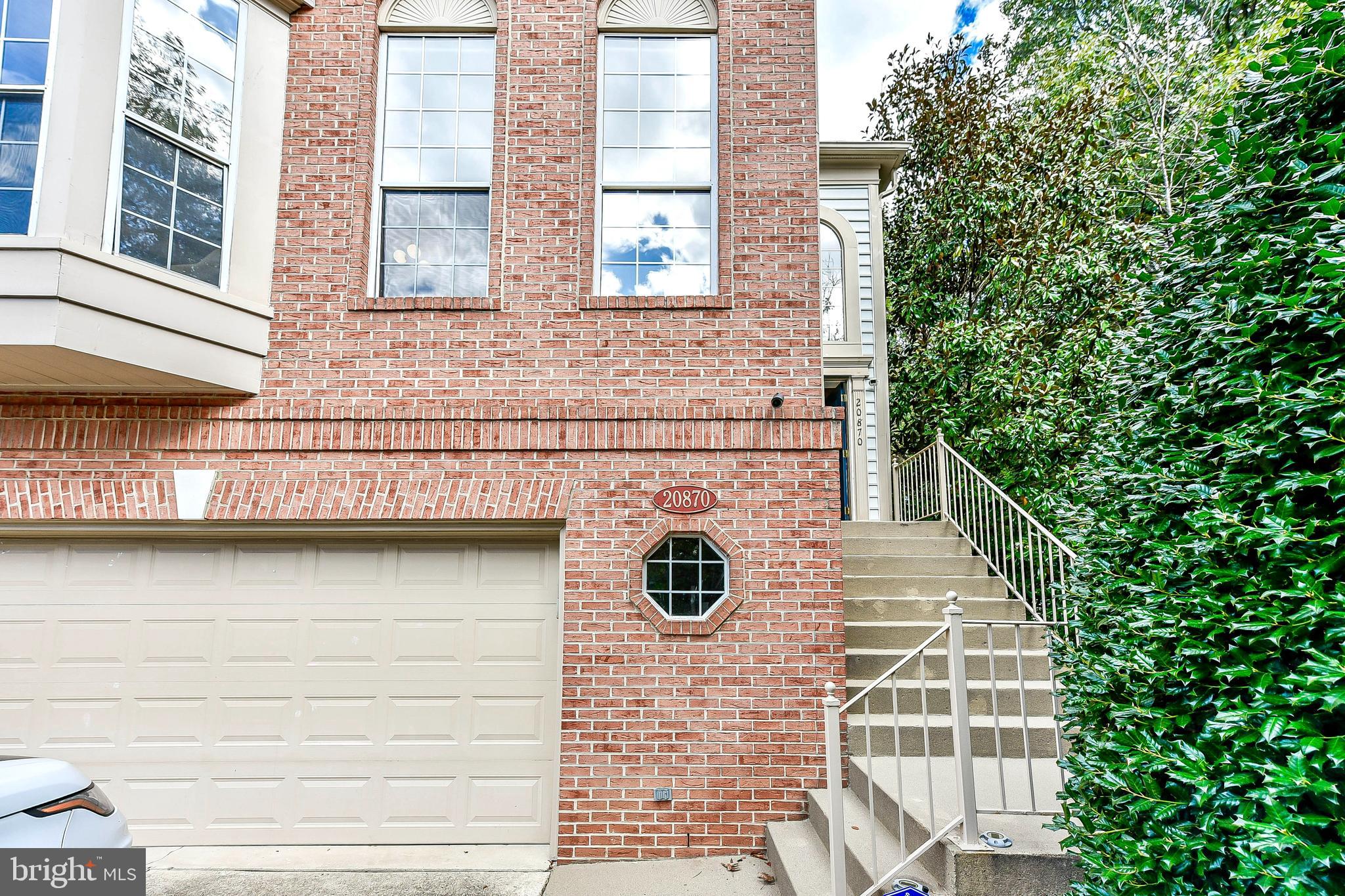 20870 Trinity Square Sterling, VA 20165 - Photo 36 of 36 FRONT VIEW