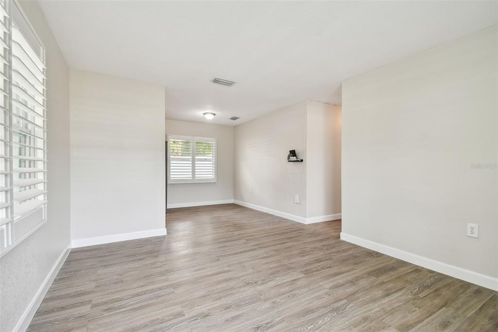 6717 Dimarco Road Tampa, FL 33634 - Photo 6 of 39 Gallery Image 6