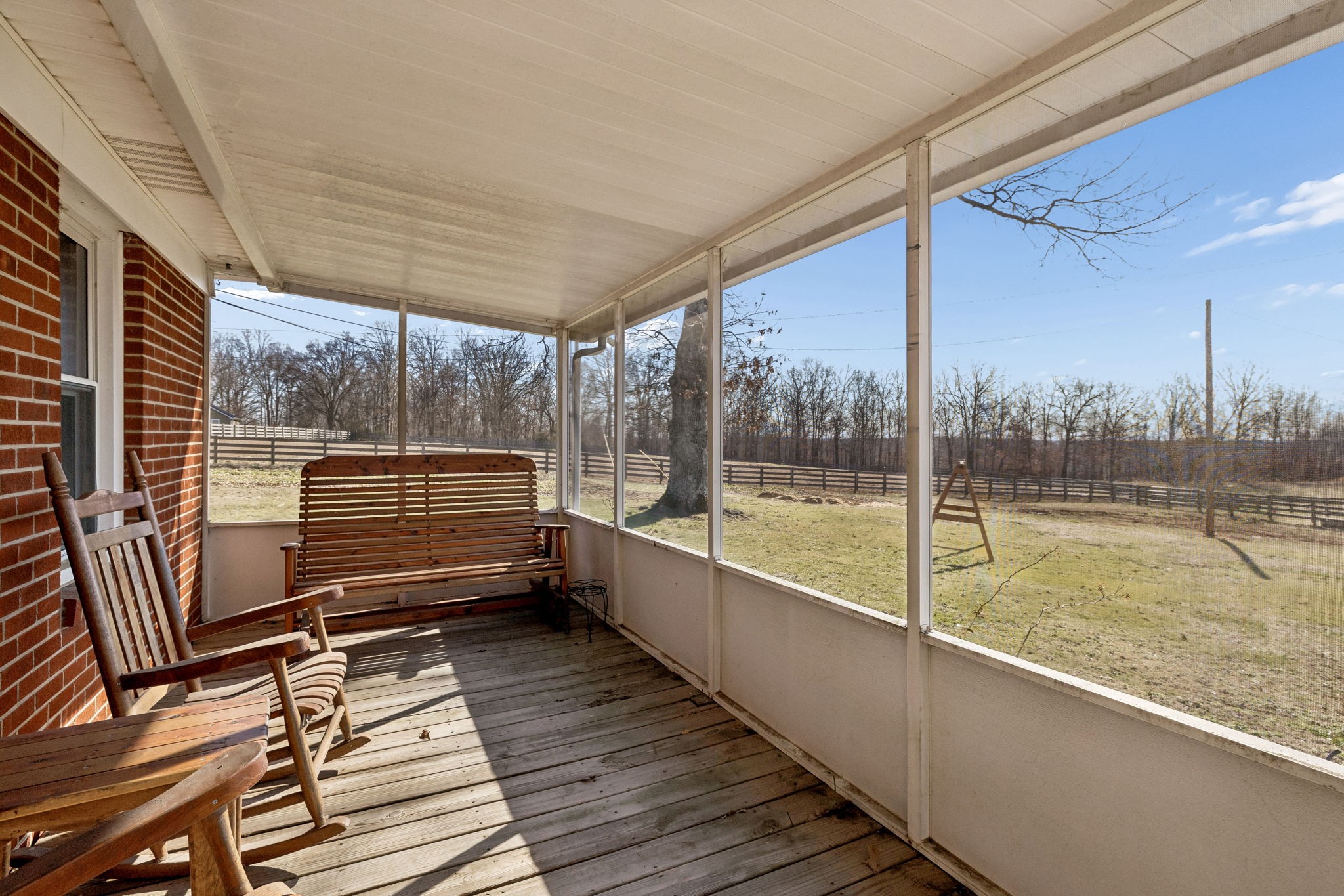 155 West Piney Road Dickson, TN 37055 - Photo 7 of 45 a outdoor space with wooden floor and white walls