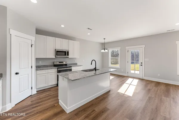 $359,000 | 199 Chippewa Lane, Rutledge, TN 37861