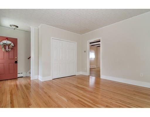 14 Harding Terrace Dedham, MA 02026 - Photo 3 of 20 Gallery Image 3