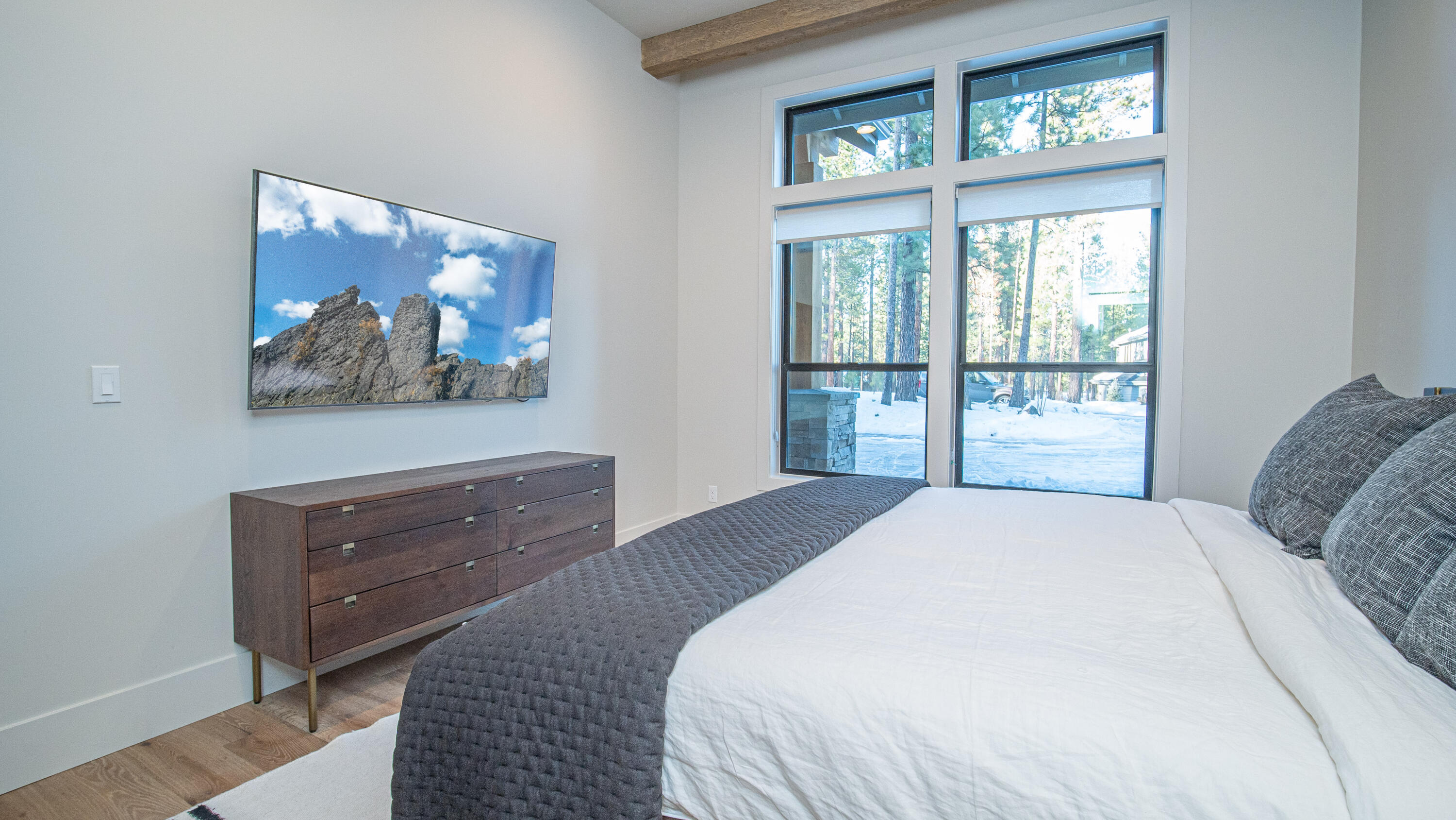 56371 Fireglass Loop, Unit 207 Bend, OR 97707 - Photo 35 of 95 Bedroom 1