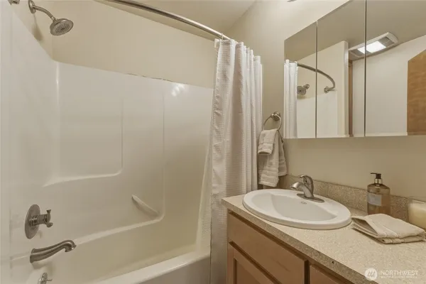 $399,000 | 15 Southwest 13th Street, College Place, WA 99324