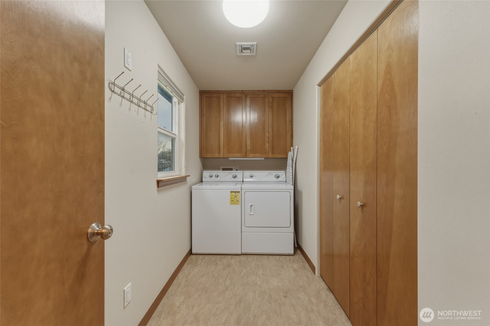 15 Southwest 13th Street College Place, WA 99324 - Photo 20 of 36 a view of a hallway to rooms