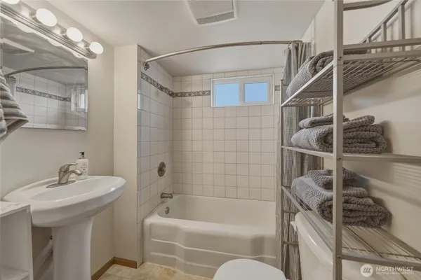 $399,000 | 15 Southwest 13th Street, College Place, WA 99324