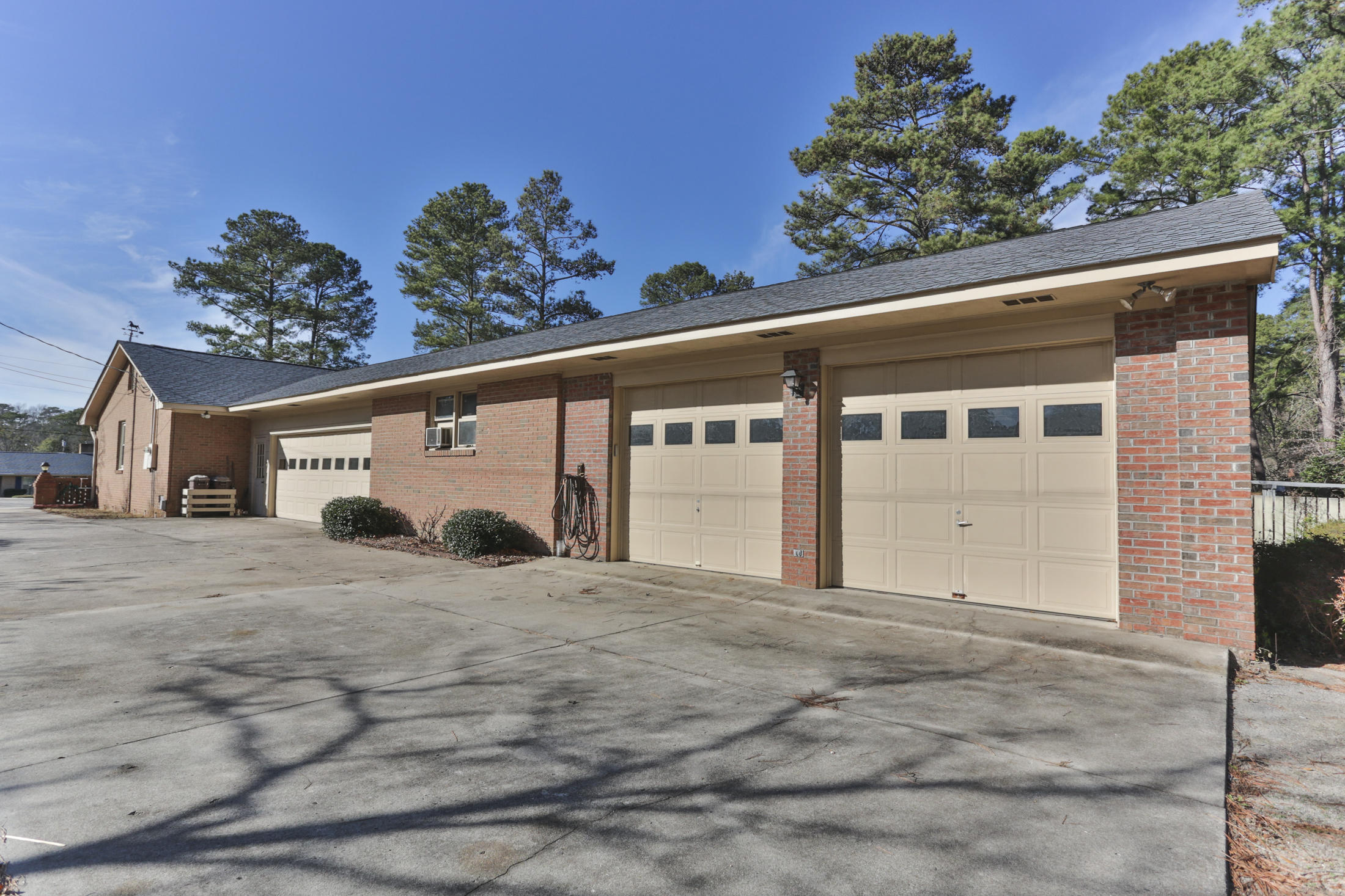322 Curtis Drive Rockingham, NC 28379 - Photo 28 of 33 Side View