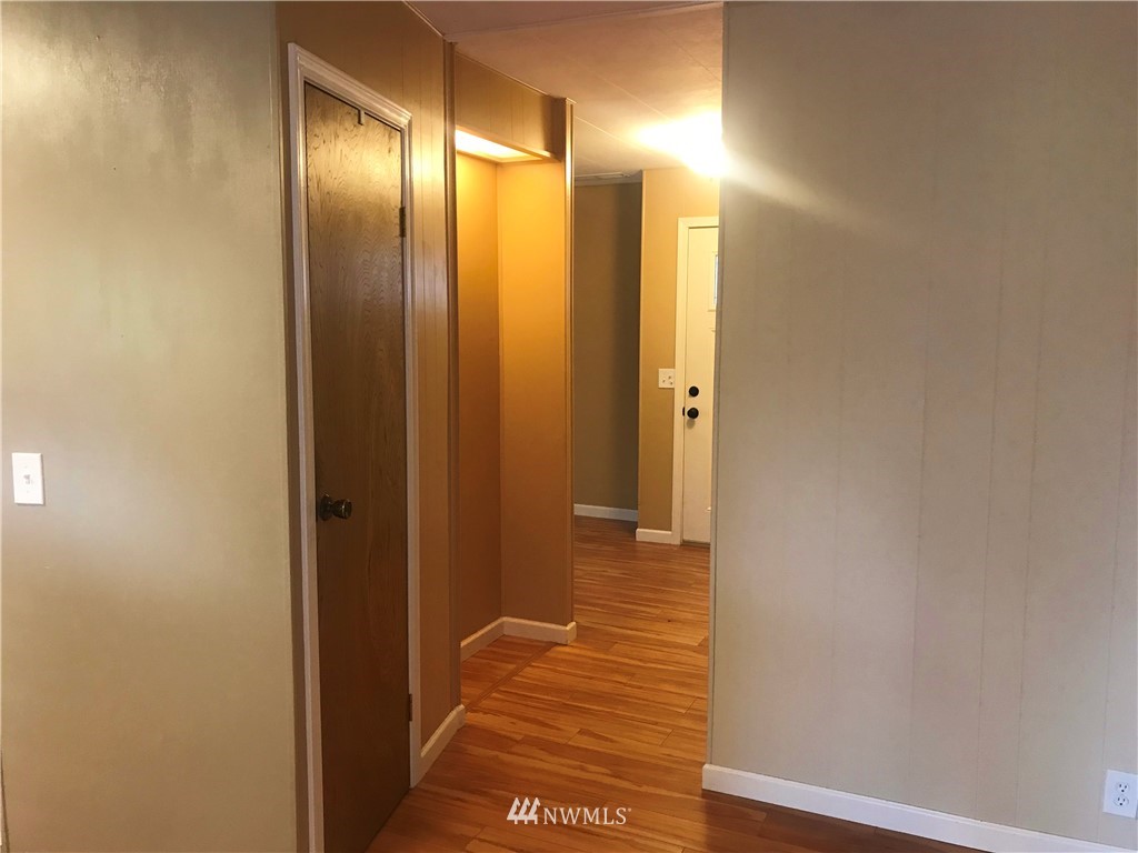 2917 Russell Road Centralia, WA 98531 - Photo 11 of 25 Gallery Image 11