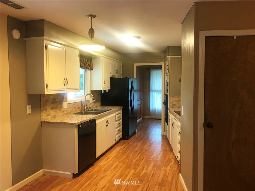 2917 Russell Road Centralia, WA 98531 - Photo 12 of 25 Gallery Image 12
