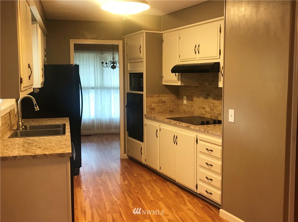 2917 Russell Road Centralia, WA 98531 - Photo 13 of 25 Gallery Image 13