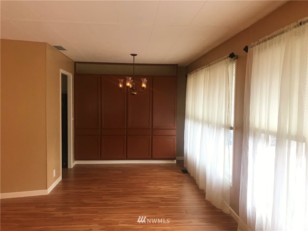 2917 Russell Road Centralia, WA 98531 - Photo 10 of 25 Gallery Image 10